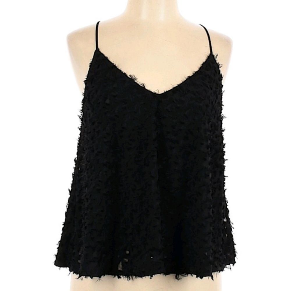 ASTR THE LABEL Strappy Textrured Black Cami Size L